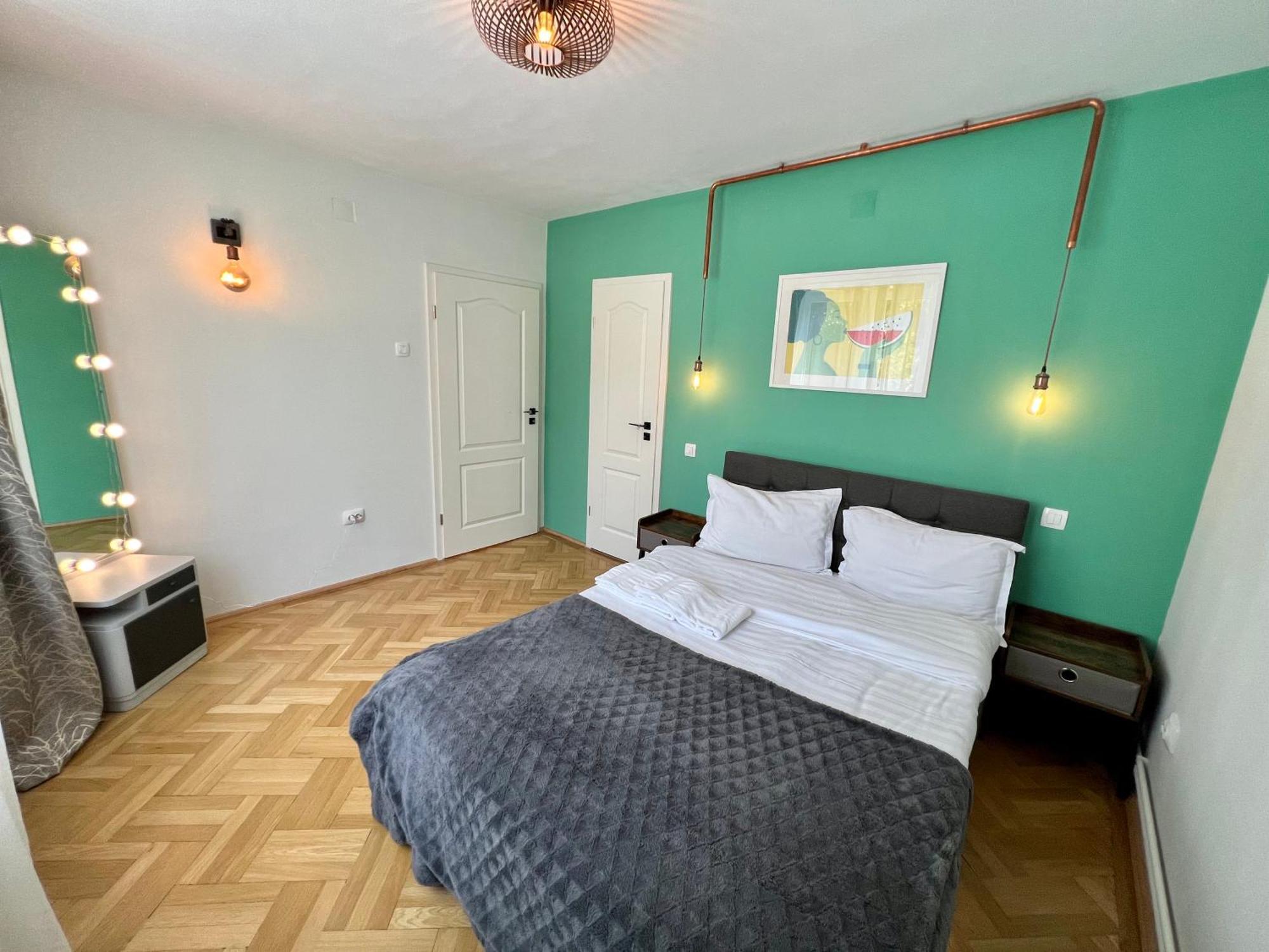 Castanilor 6 - Hip Industrial Apartment Close To City Centre Braşov Exterior foto